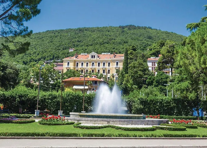 Apartman In With Kitchen Opatija